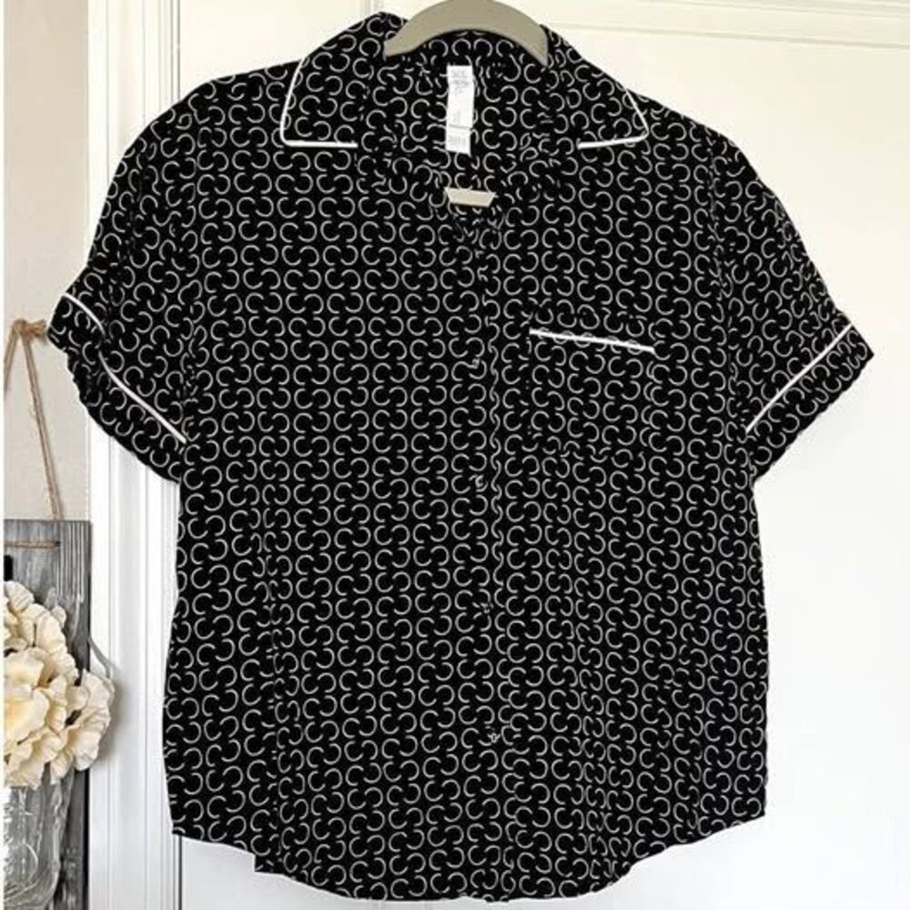 Black & White Button Down Womens/Teens Sleepwear/Shirt